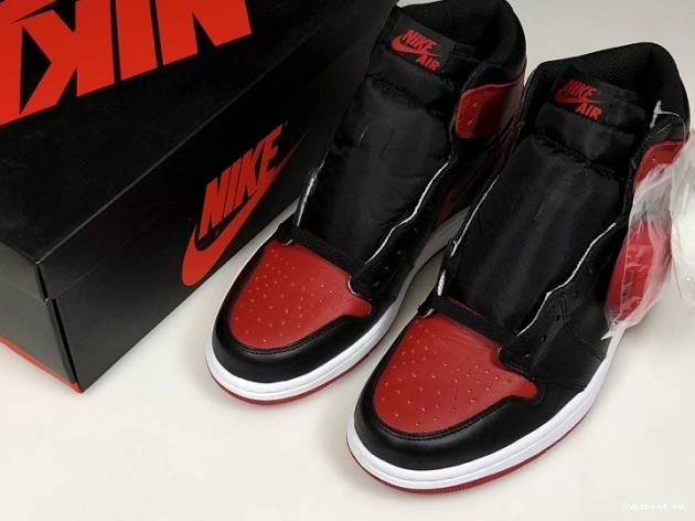 Jordan 1 High 555088-001 OG Banned Retro Air 1031